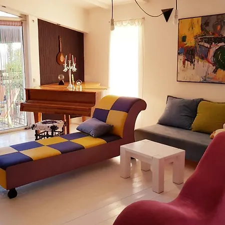 Country House *